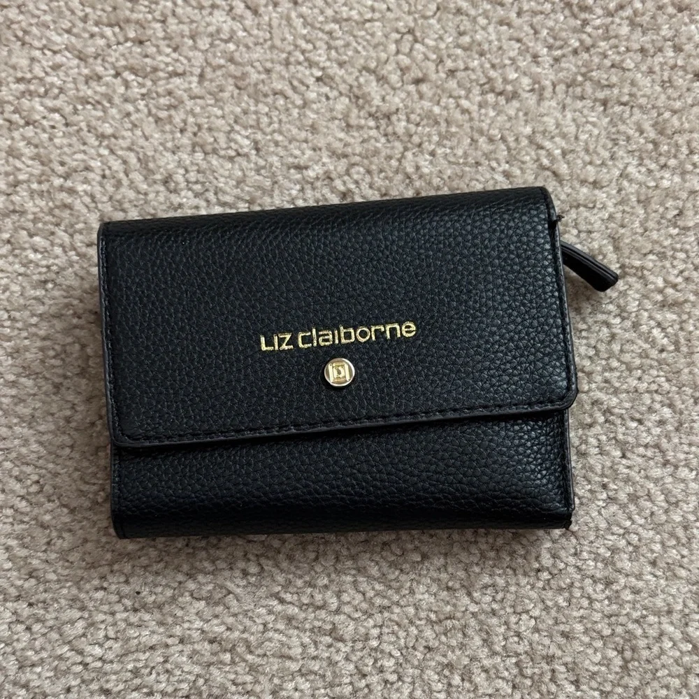 Liz Claiborne Black Textured Wallet